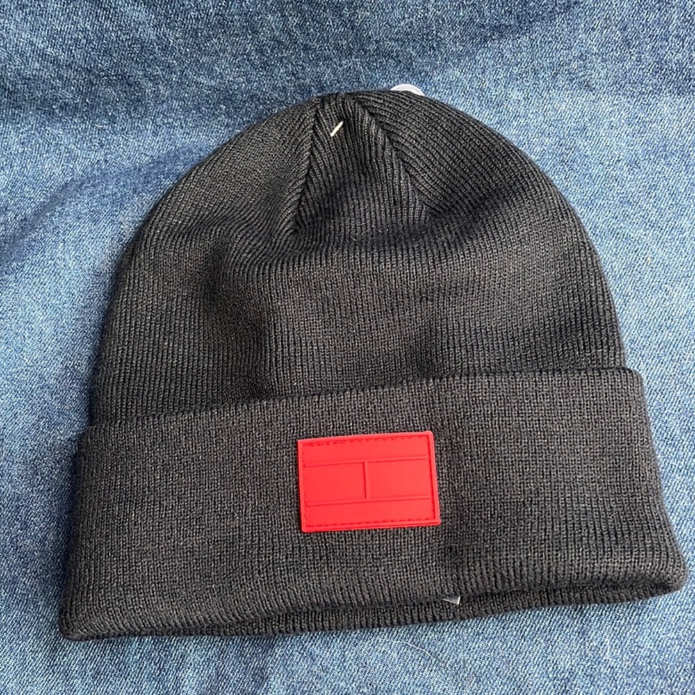 Tommy Hilfiger Navy Blue & Red Beanie NWT